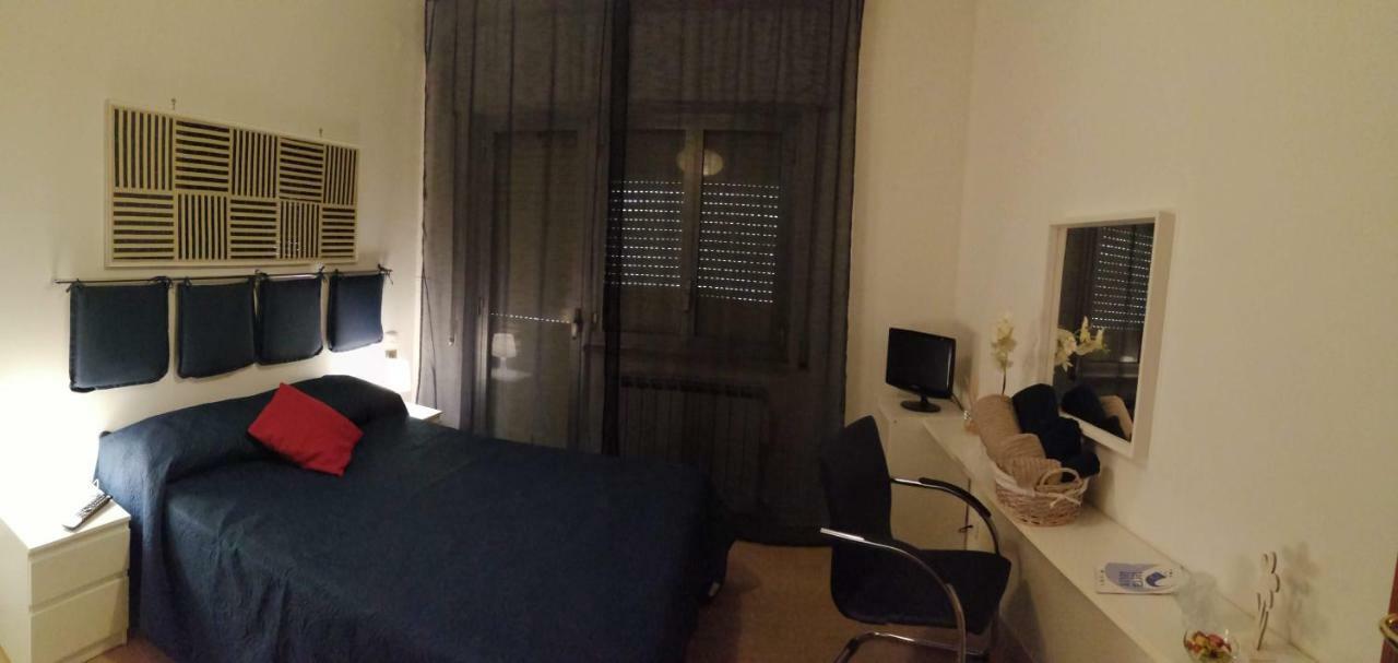 Apartamento L'Approdo del Re Caserta Exterior foto